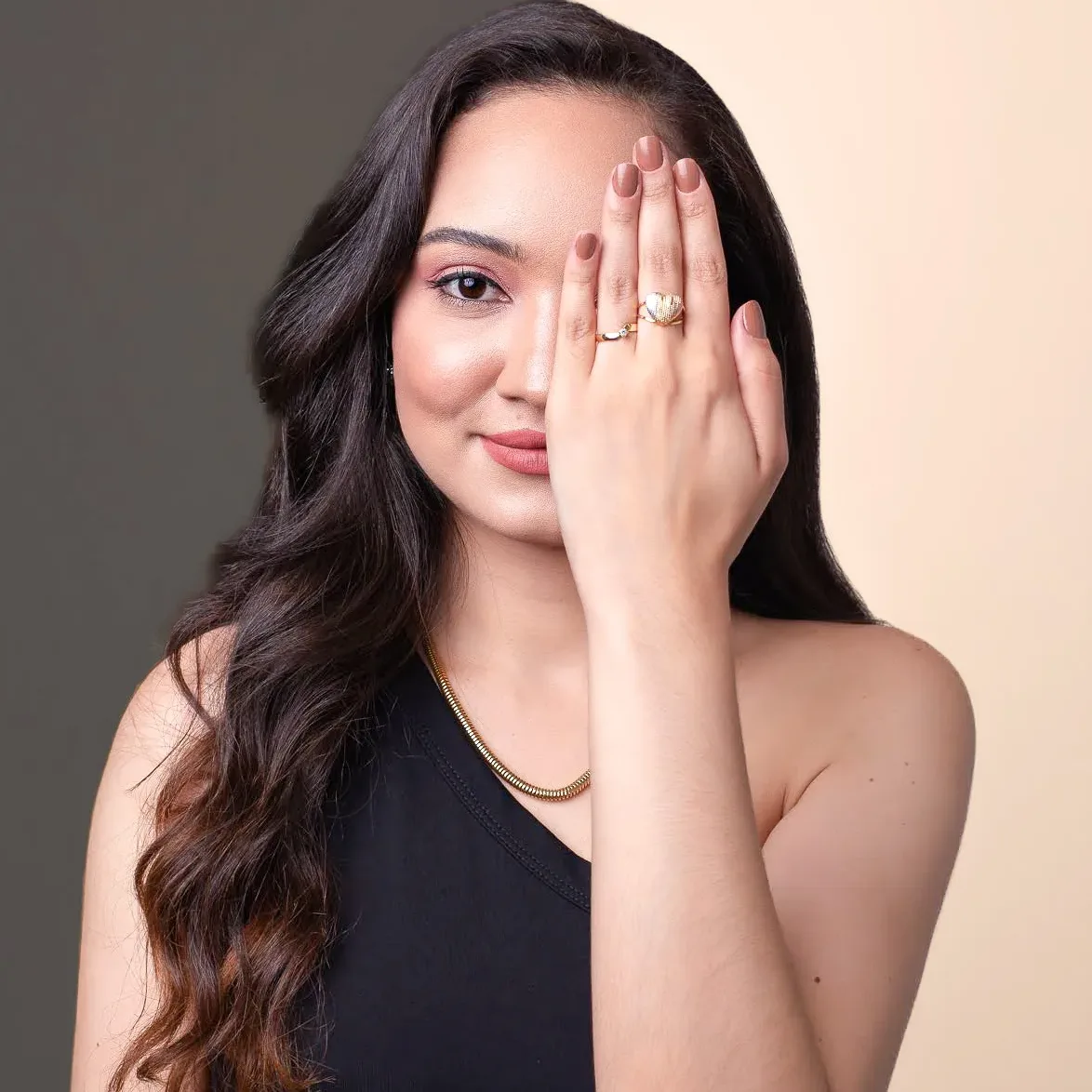 Adeisa Camargos biomédica especialista em harmonização facial e contorno corporal