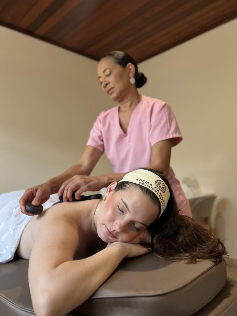 Adeisa Camargos - Clínica de Estética em Betim - Masagem Relaxante - Zen Volcanique
