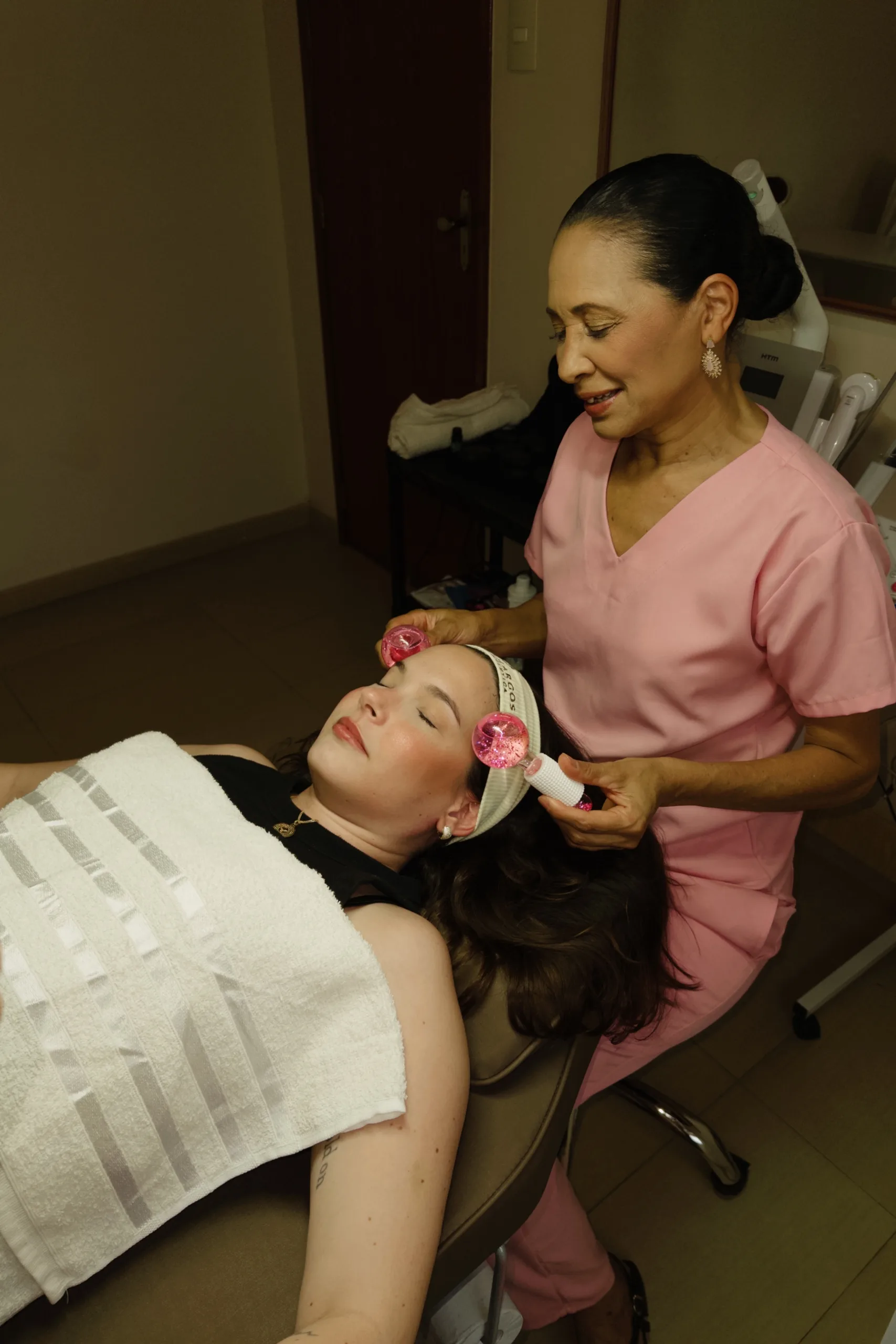 Adeísa Camargos - Clínica de Estética Avançada e Harmonização Facial em Betim e Região Adeisa Camargos,clínica de estética