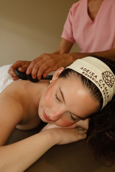 Clínica de Estética em Betim: Harmonização Facial, Tratamento Corporal e Queda de Cabelo 6 Adeisa Camargos Clínica de Estética em Betim: Harmonização Facial, Tratamento Corporal e Queda de Cabelo Clínica de Estética em Betim,Clínica de harmonização facial em betim