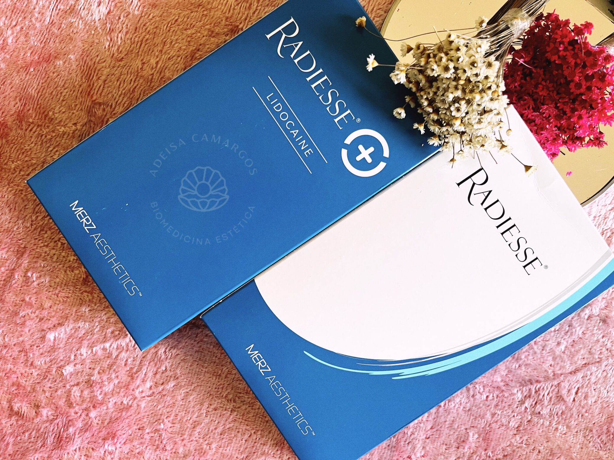 Sculptra ou Radiesse: O Duelo de Titãs que Sua Pele Vai Amar 6 Adeisa Camargos Sculptra ou Radiesse: O Duelo de Titãs que Sua Pele Vai Amar sculptra ou radiesse,sculptra e radiesse